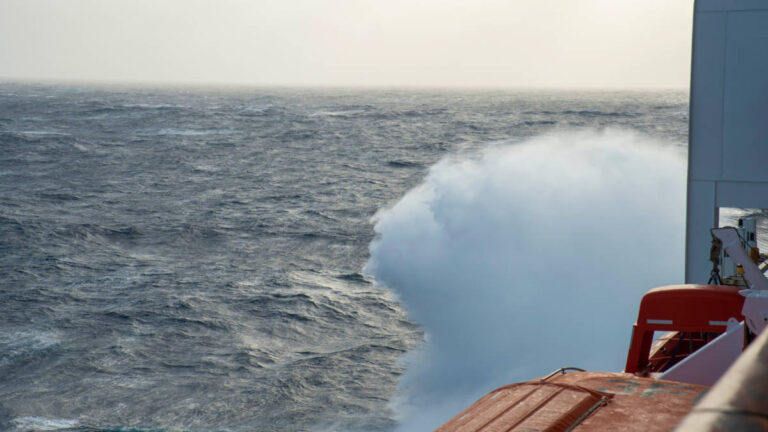 Can a Rogue Wave Sink a Cruise Ship?