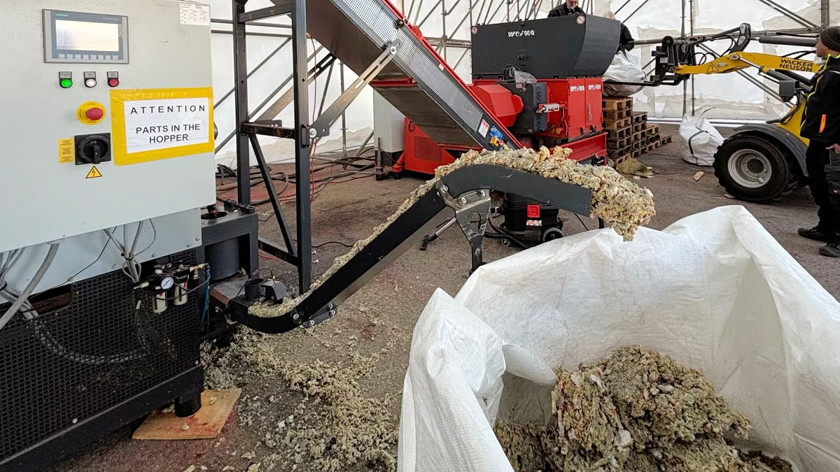 AIDAdiva Carpet Recycling (Photo Credit: AIDA Cruises)