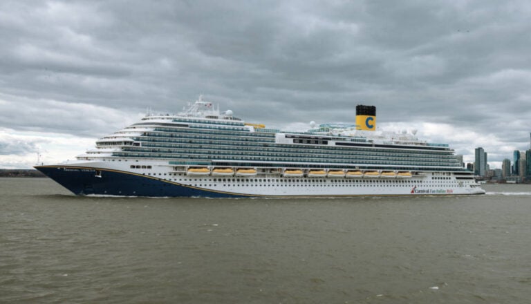 Carnival Alerts Guests for Bermuda Sailing Due to Hurricanes