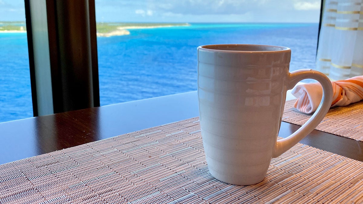 Coffee on a Cruise (Photo Credit: Joni Hanebutt / Shutterstock)