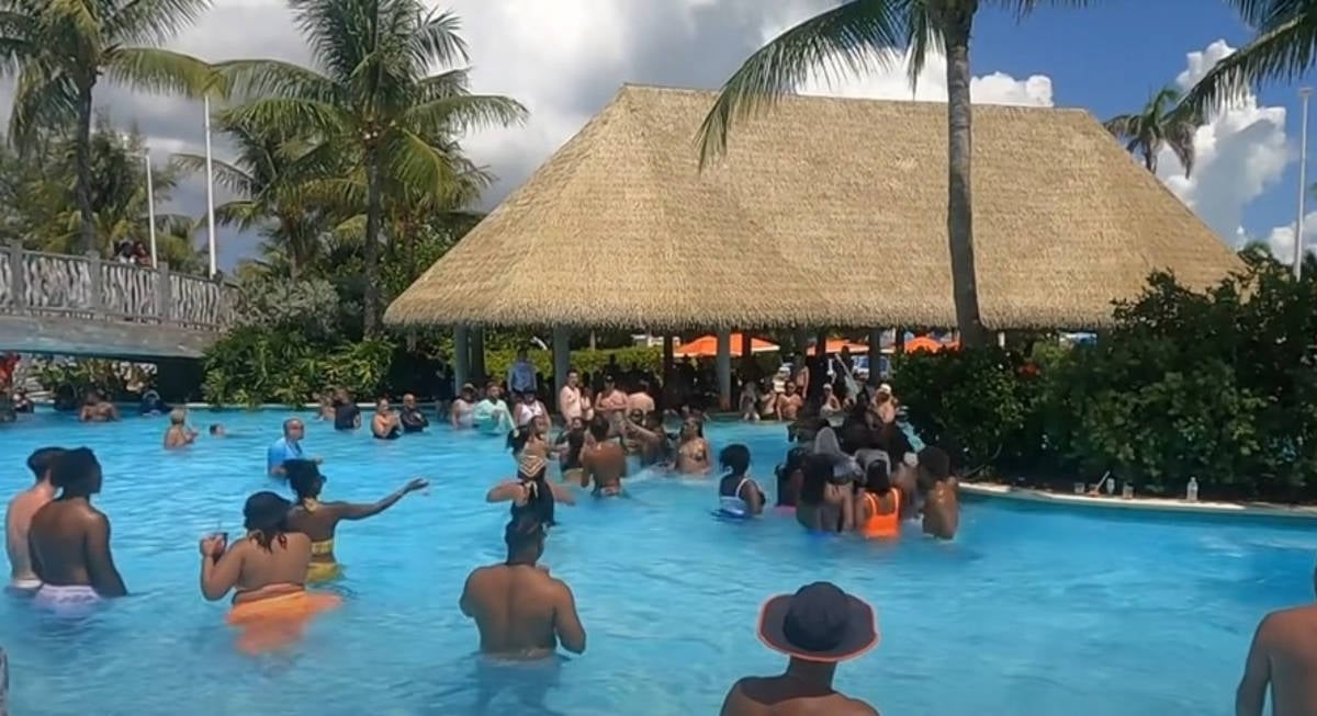 Passengers Brawl at CocoCay Lagoon