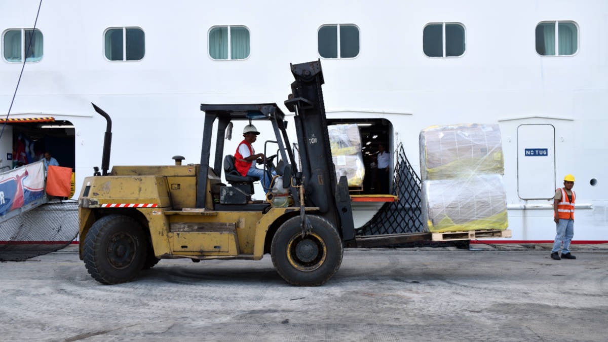 Cruise Port's Forklift Vehicle