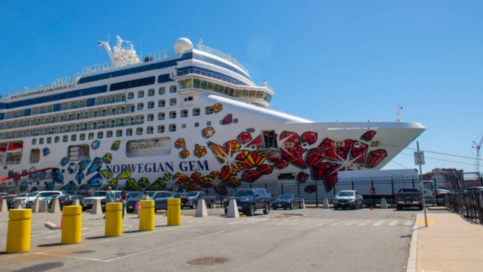 Norwegian Gem Cruise Ship