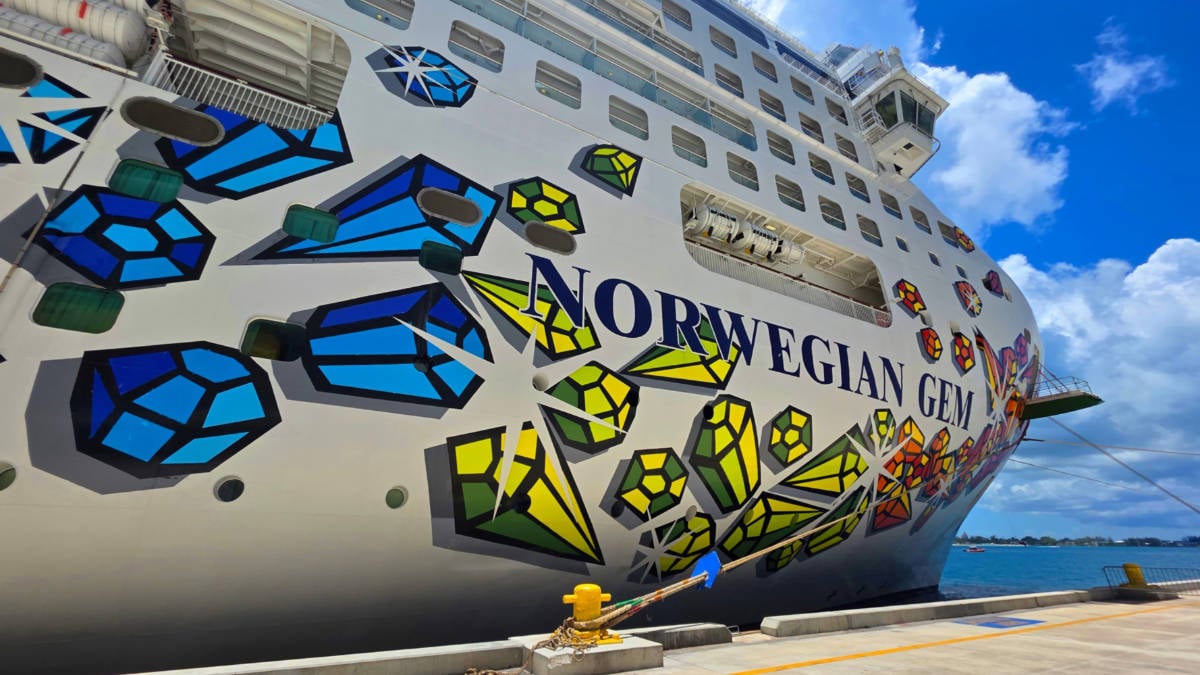 Norwegian Gem Cruise Ship