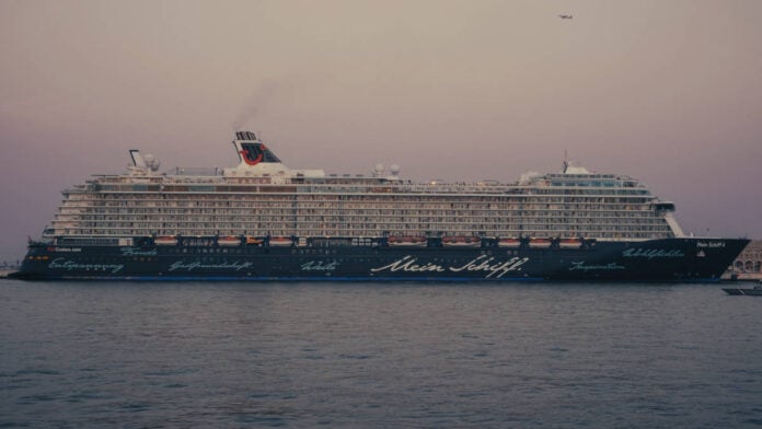 Mein Schiff 4 in the Middle East