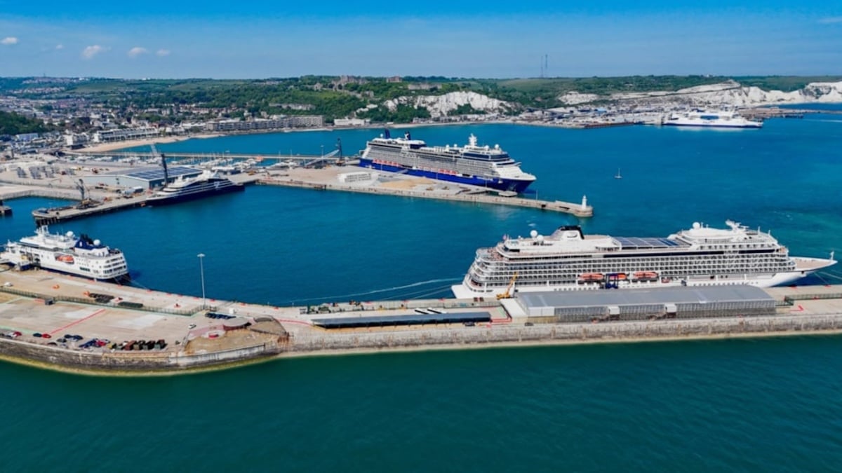 Dover 4 ships