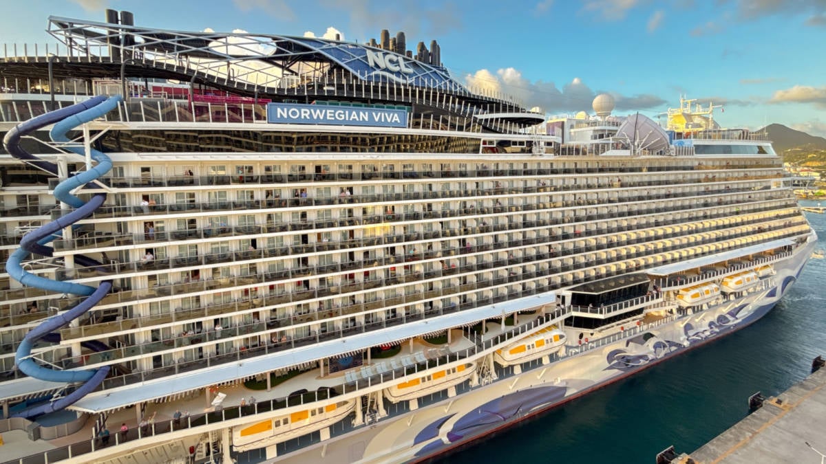 Norwegian Viva in the Caribbean