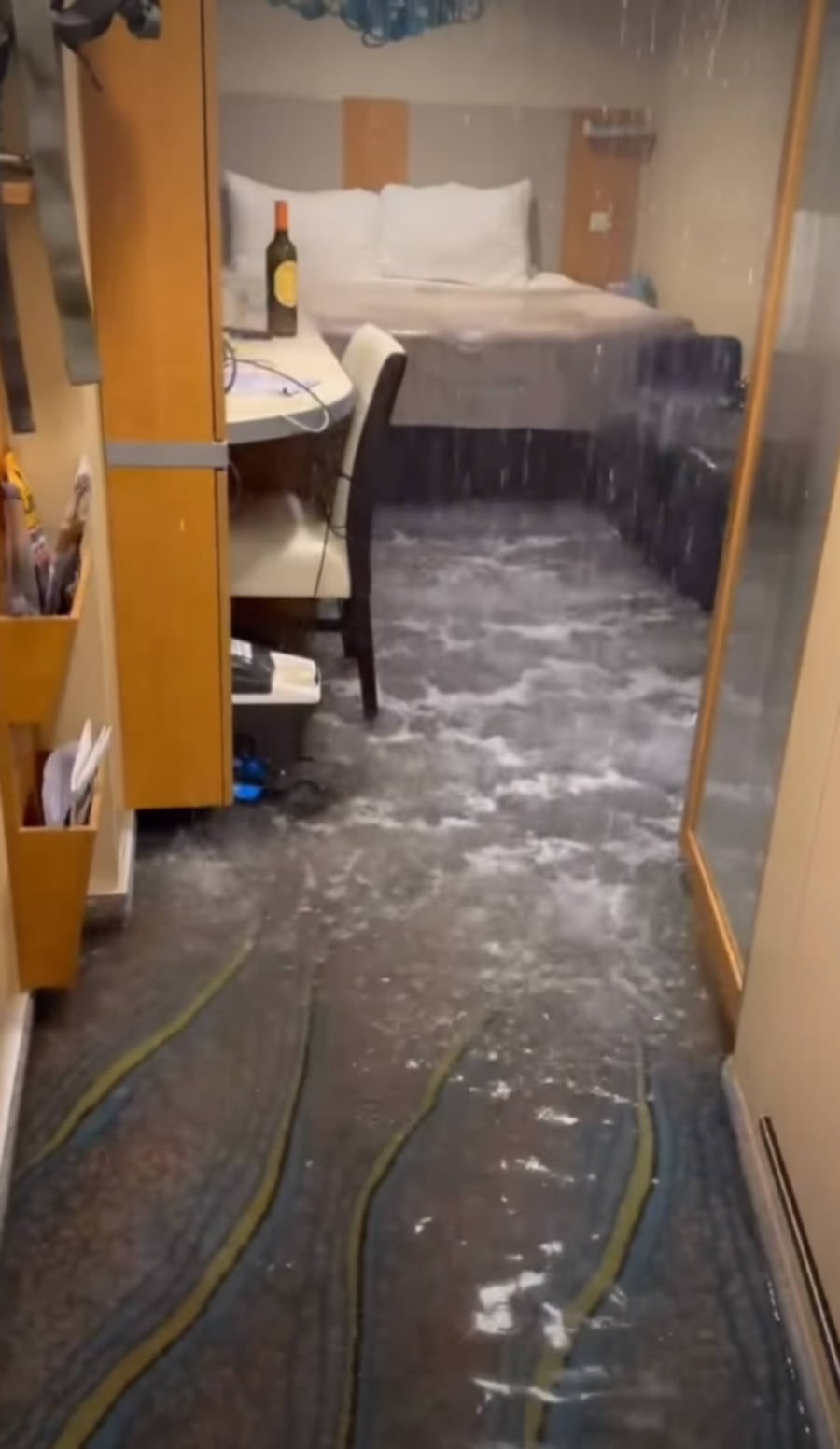 Allure of the Seas Flooded Cabin