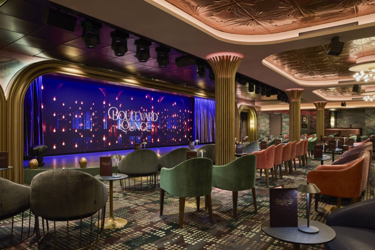 Boulevard Lounge, Celebrity Refelction
