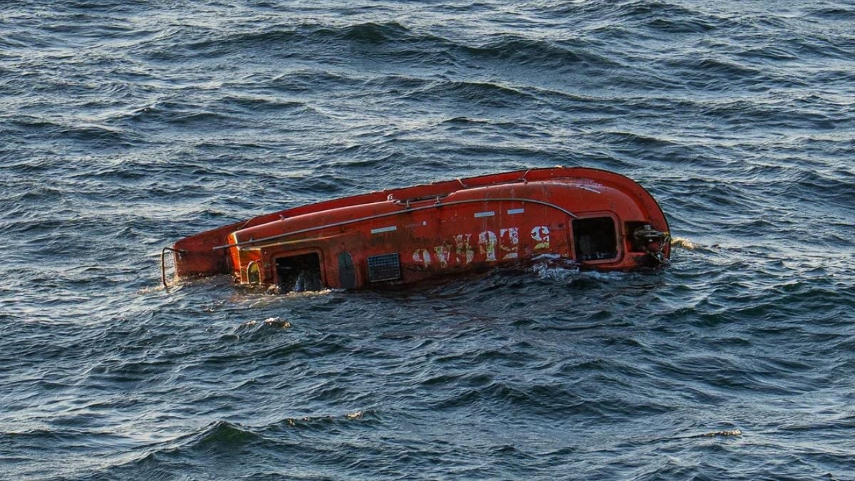 Emerald Princess Spots Lifeboat