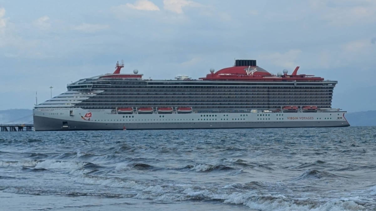 Brilliant Lady Cruise Ship