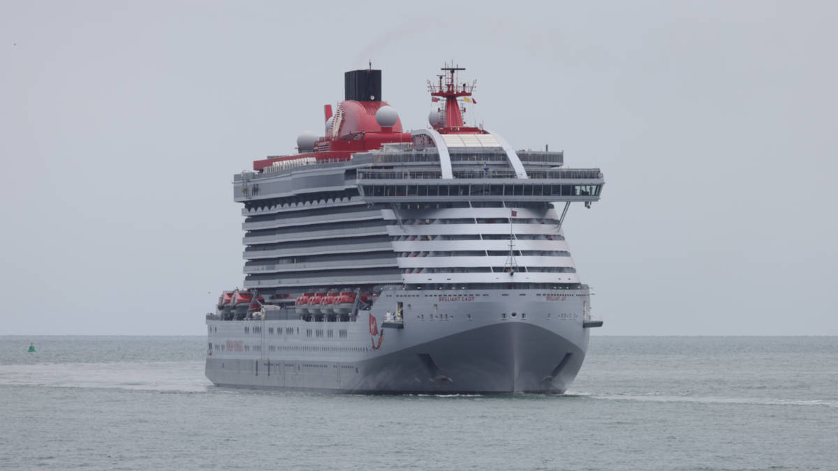 Brillaint Lady Cruise Ship