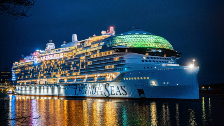 Royal Caribbean Delays Legend of the Seas Due to Bad Weather Conditions